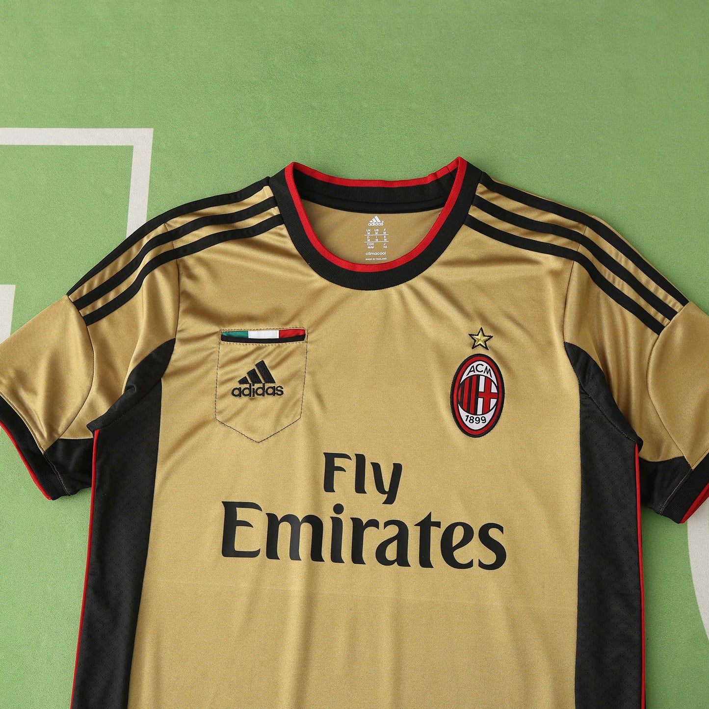 13/14 season A.C. Milan Third Retro Fan version